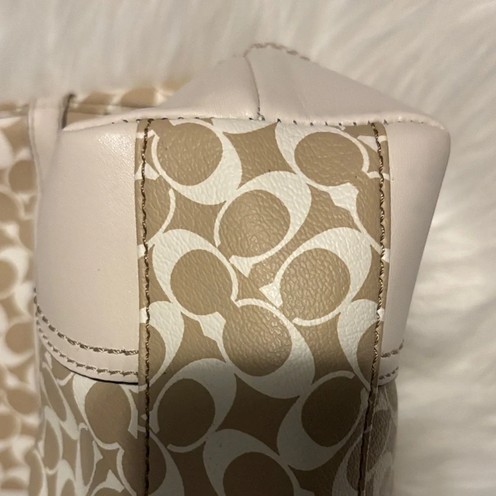 Coach Tan and Pink Heritage Stripe Signature Tote - Picture 8 of 10